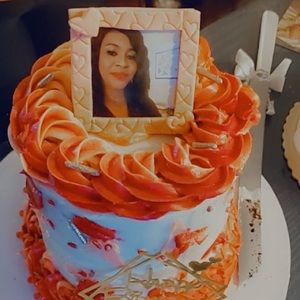 Meet your Posher, Adisatu